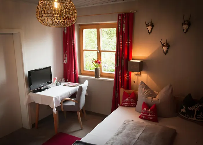 Gaestehaus Sattlerhof Πανσιόν Bernau am Chiemsee
