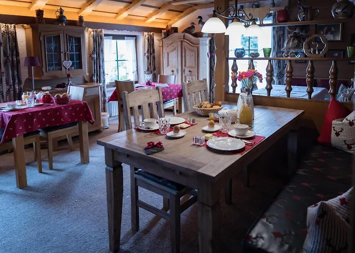 Gaestehaus Sattlerhof Πανσιόν Bernau am Chiemsee